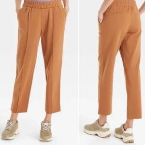 Pull On Burnt Orange Elastic Waist Crop Pants- Size M
